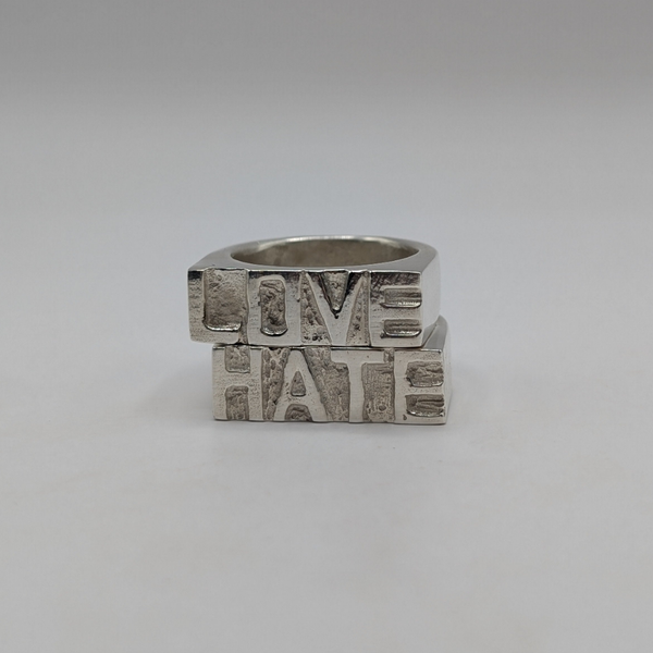 LOVE|HATE