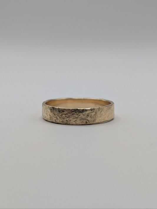 Textured 9ct Gold Band