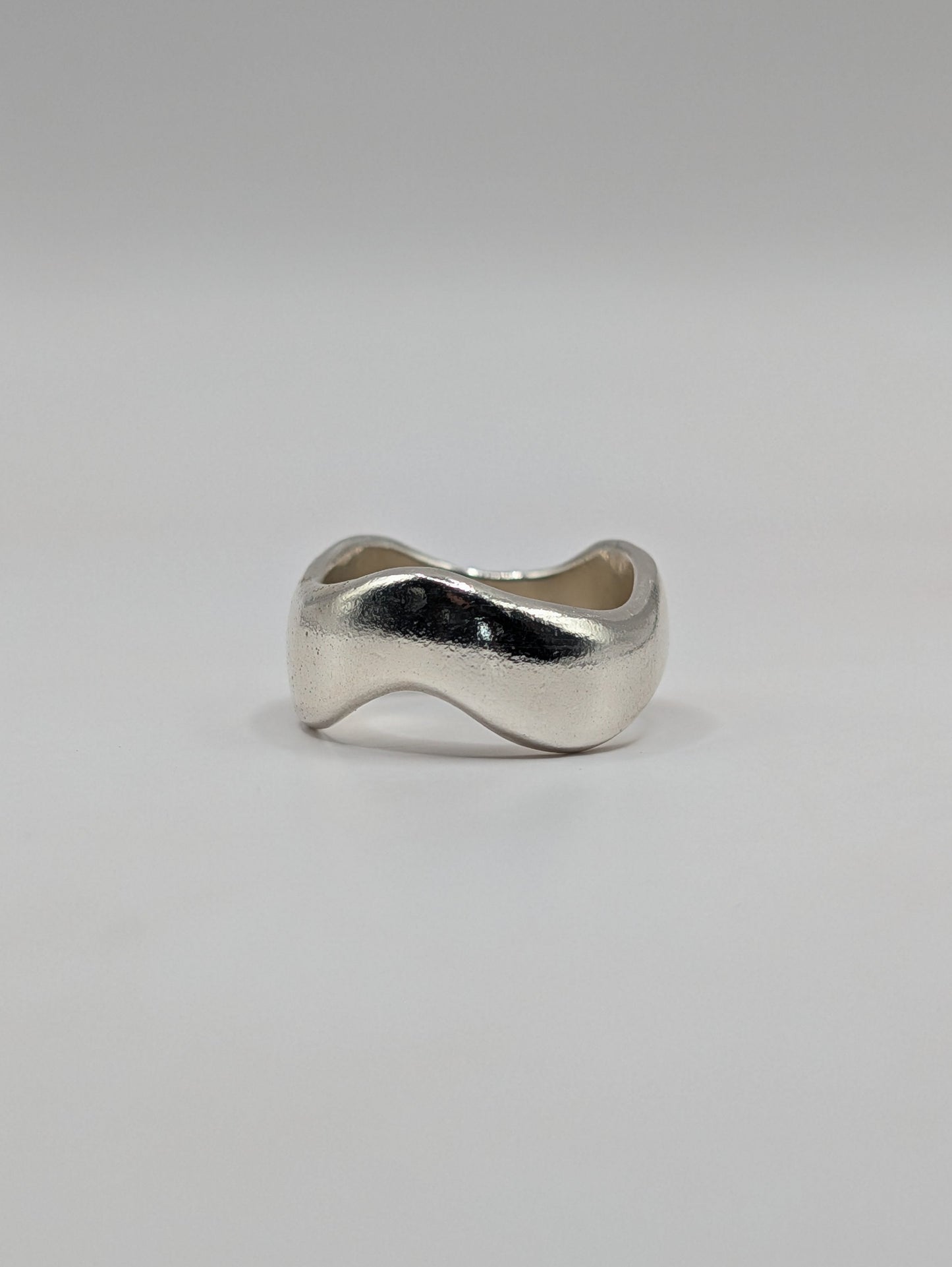 Wavy Band